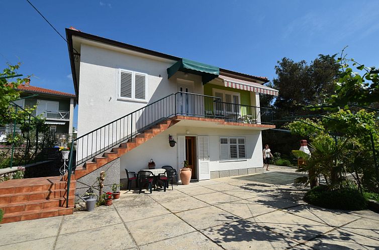 Guest house 1048252 - Apartment Kvarner - Appartement Hana 2