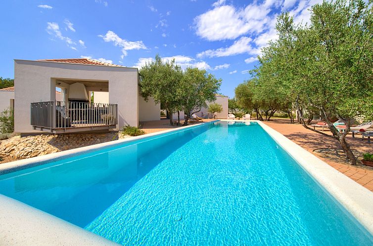 Vakantiehuis Villa "Margari Villas" mit privatem Pool
