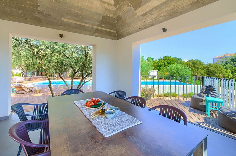 Vakantiehuis Villa "Margari Villas" mit privatem Pool
