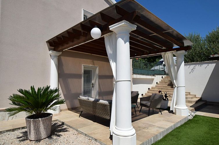 Vakantiehuis "Villa Frana" mit privatem Pool