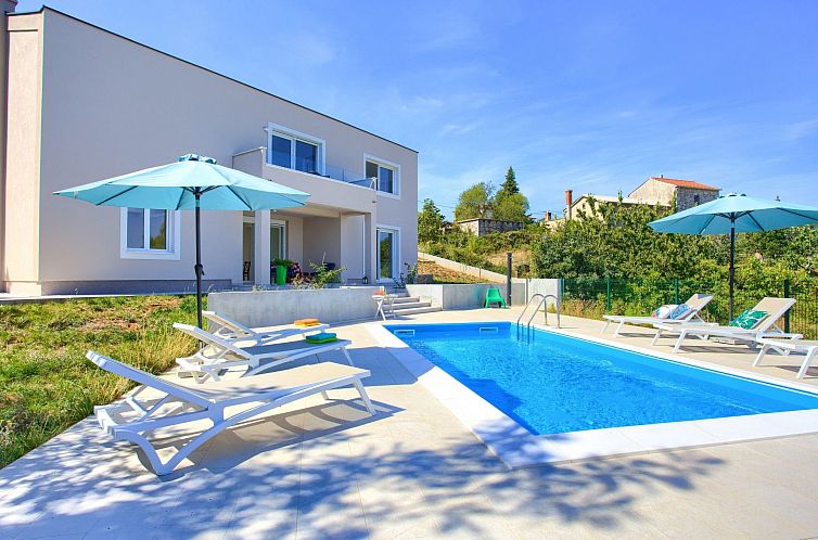 Vakantiehuis Villa "Olivia" mit eigenem Pool