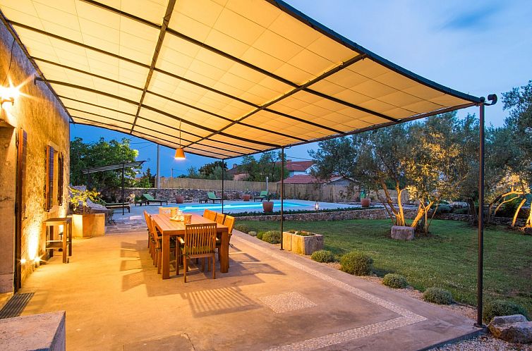 Vakantiehuis Villa mit Pool, Olivengarten und Meerblick