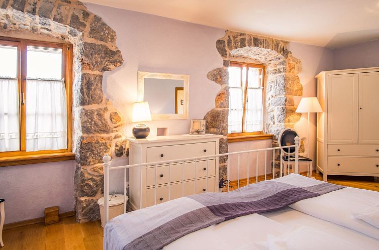 Vakantiehuis Villa mit Pool, Olivengarten und Meerblick