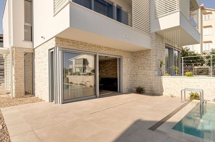 Vakantiehuis Neue moderne Villa "Smokva 1" mit Pool