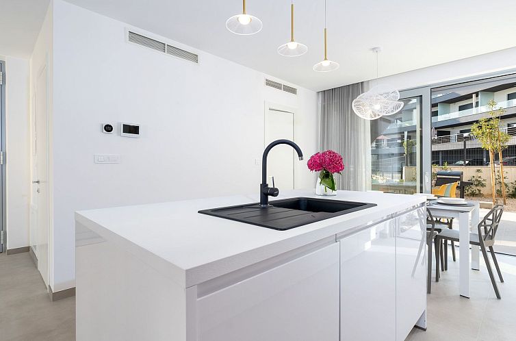 Vakantiehuis Neue moderne Villa "Smokva 1" mit Pool