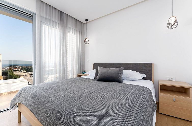 Vakantiehuis Neue moderne Villa "Smokva 1" mit Pool