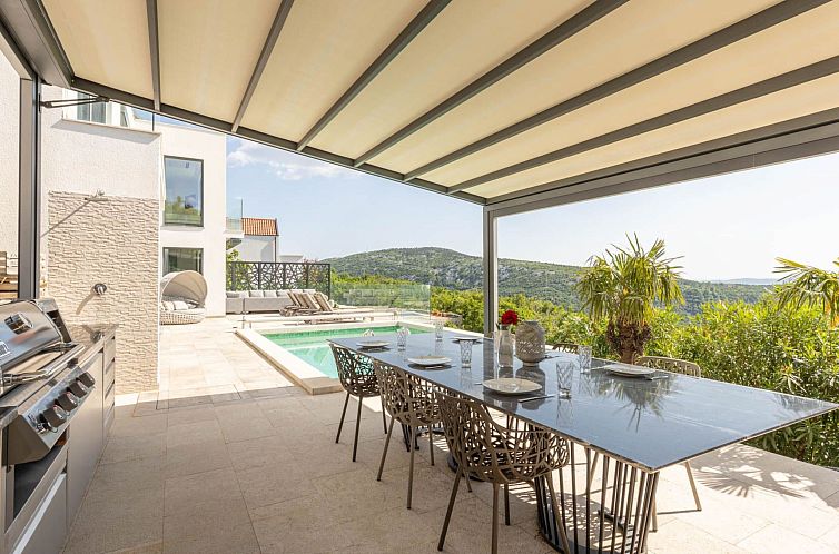 Vakantiehuis Designferienhaus mit Hot Tub