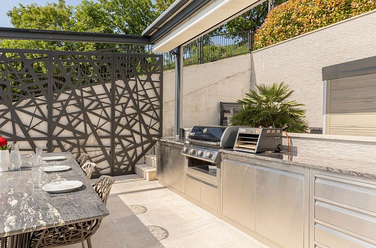 Vakantiehuis Designferienhaus mit Hot Tub