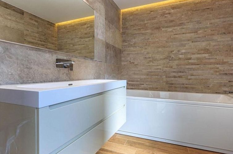 Vakantiehuis Designferienhaus mit Hot Tub