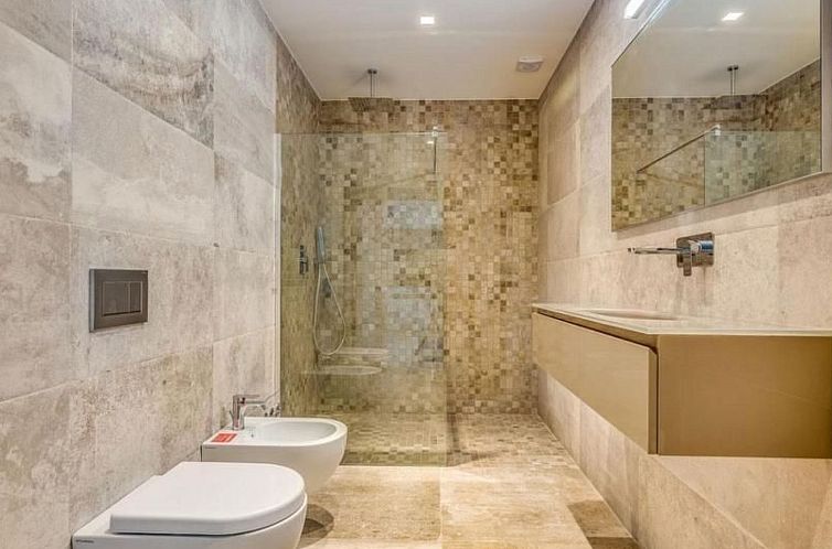 Vakantiehuis Designferienhaus mit Hot Tub