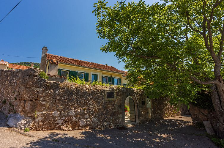 Vakantiehuis MANAS / HR-10925-01