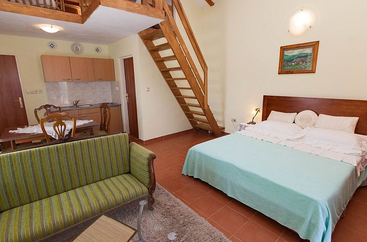 Vakantiehuis VILLA BARETIC / HR-10102-01