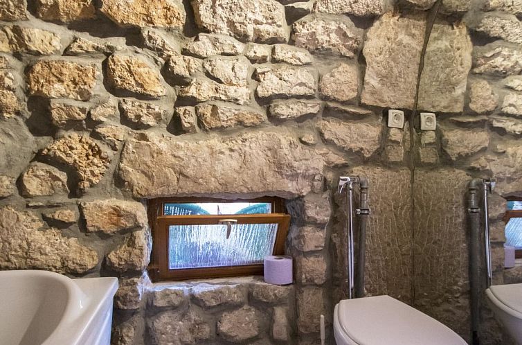 Vakantiehuis Kruzic kuca / HR-09573-01