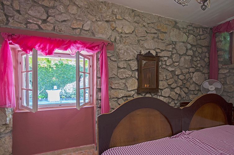 Vakantiehuis Kruzic kuca / HR-09573-01