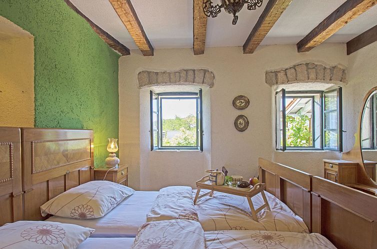 Vakantiehuis Kruzic kuca / HR-09573-01
