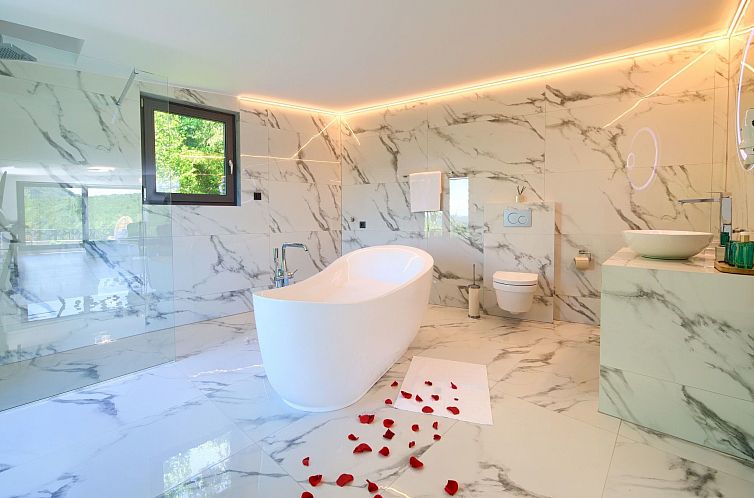 Vakantiehuis "Villa Modruna" mit privatem Pool