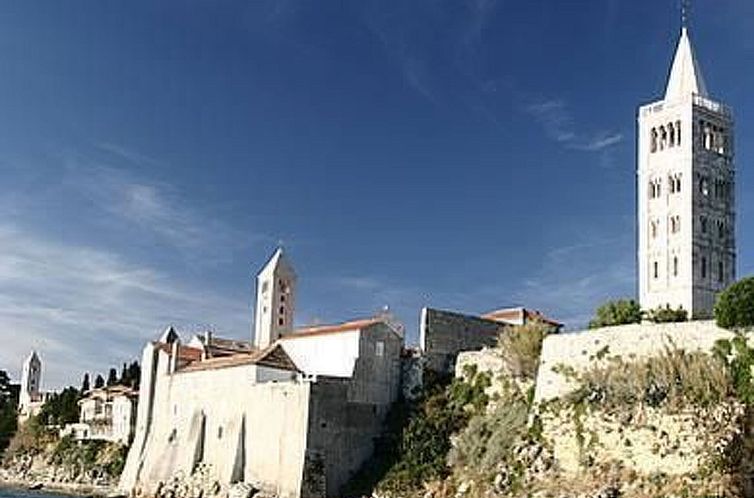 Appartement Erdgeschosswohnung mit Terrasse für sechs Perso