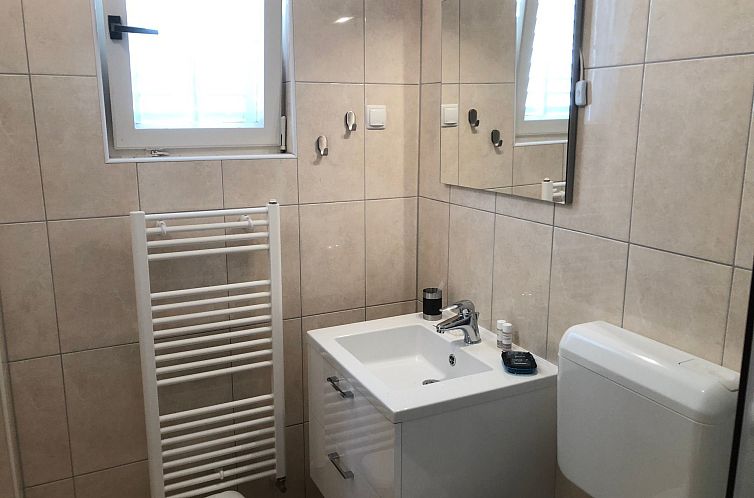 Appartement Erdgeschosswohnung mit Terrasse für sechs Perso