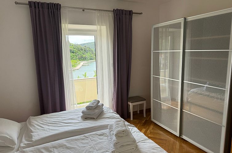Appartement Geräumige Ferienwohnung mit Meerblick
