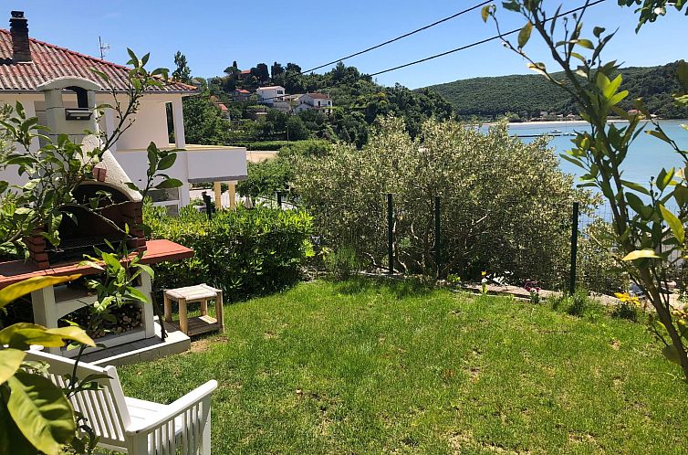 Appartement Geräumige Ferienwohnung mit Meerblick