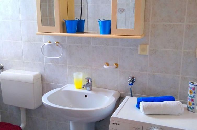 Appartement Wohnung in Kampor mit gemauertem Grill