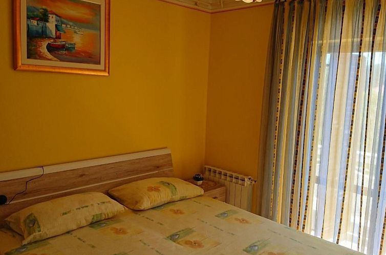 Appartement in Kampor mit Privatparkplatz