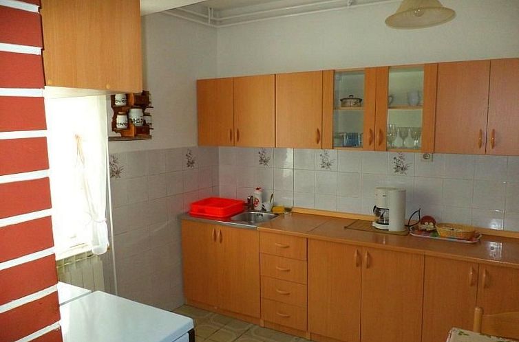 Appartement in Kampor mit Privatparkplatz