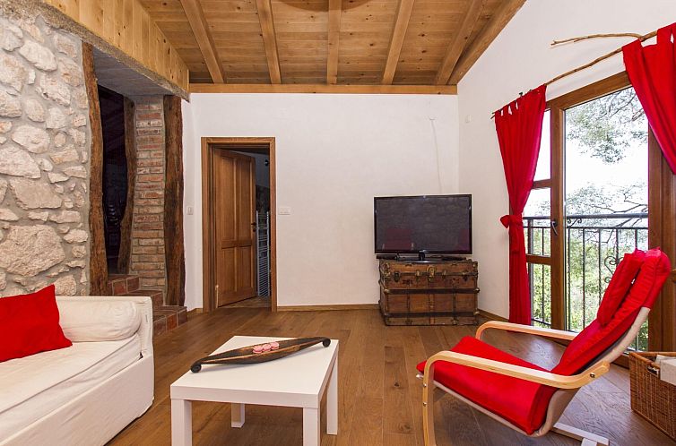 Vakantiehuis Geräumiges Ferienhaus in Brseč mit Privatem P