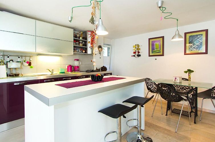 Appartement Wohnung in Rijeka mit Terrasse und Grill