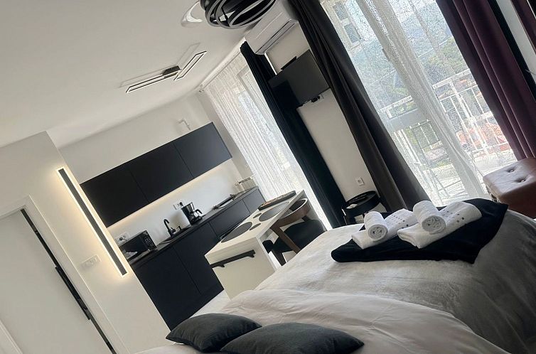 Appartement Fiorino Apartment-Studio Rijeka mit Balkon