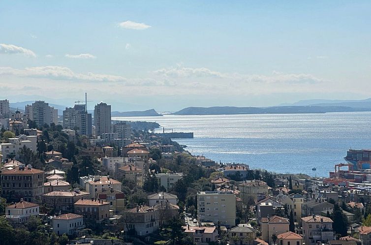 Appartement Fiorino Apartment-Studio Rijeka mit Balkon