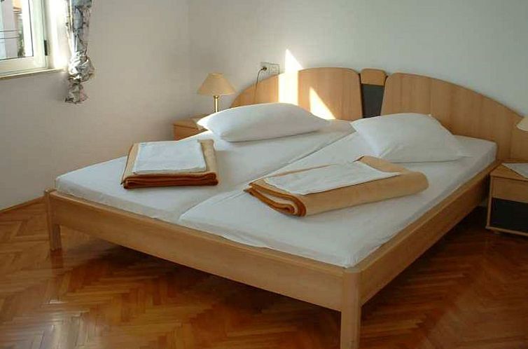 Appartement "App žardin" mit Balkon