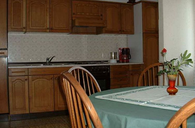 Appartement "App žardin" mit Balkon