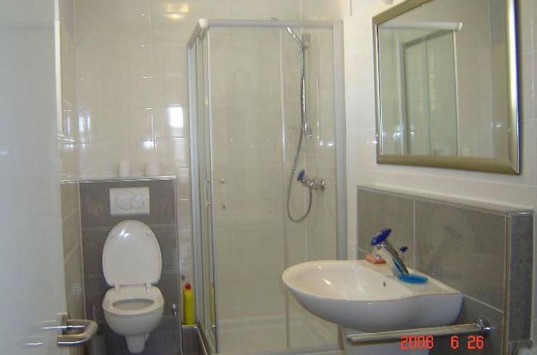 Appartement "App žardin" mit Balkon