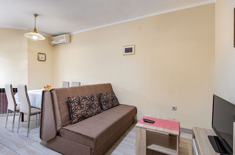 Appartement Schöne Wohnung "Apartman Mira 2"
