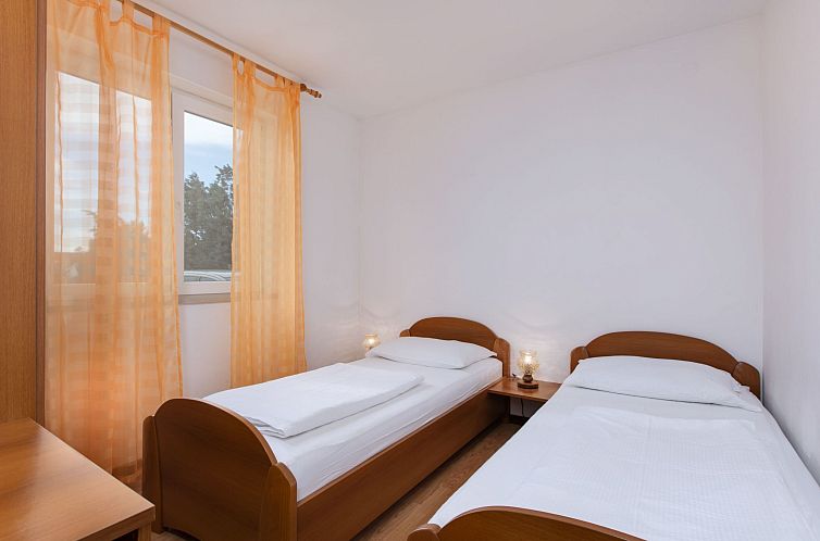 Appartement schöne Wohnung "Apartman Mira 1" mit Terrasse