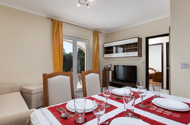 Appartement schöne Wohnung "Apartman Mira 1" mit Terrasse