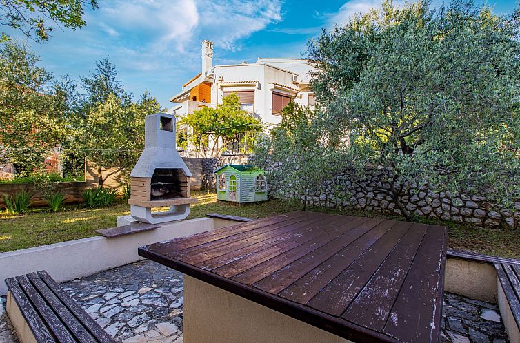 Appartement schöne Wohnung "Apartman Mira 1" mit Terrasse