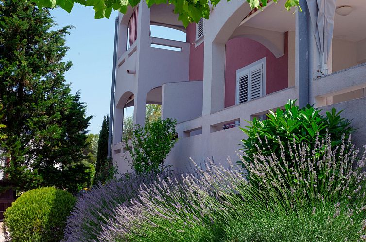 Appartement "Buka Calm II"