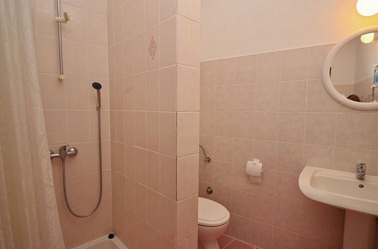 Appartement "Apartman Nada" mit Terrasse