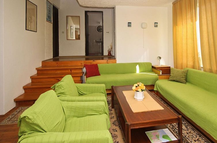 Appartement "Apartman Nada" mit Terrasse