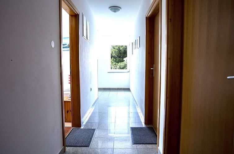 Appartement Studio "Buka Calm IV"