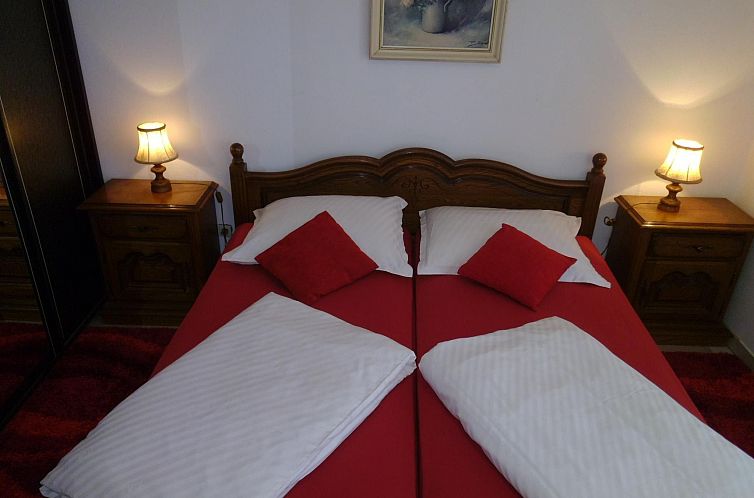 Appartement Apartment mit 1 Schlafzimmer und Balkon für 2 P