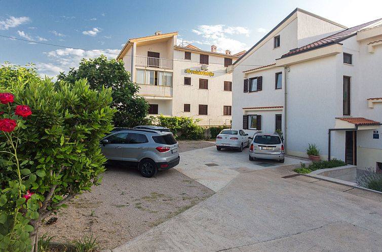 Appartement Apartment mit 1 Schlafzimmer und Balkon für 2 P