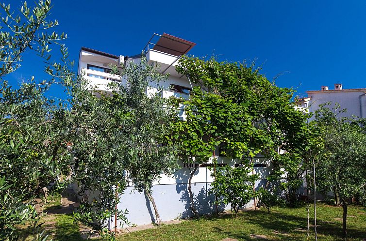 Appartement Apartment mit 1 Schlafzimmer und Balkon für 2 P