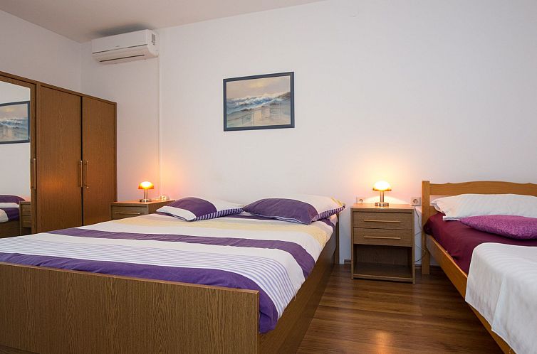 Appartement 2-Zimmer-Wohnung mit 1 Badezimmer und Terrasse