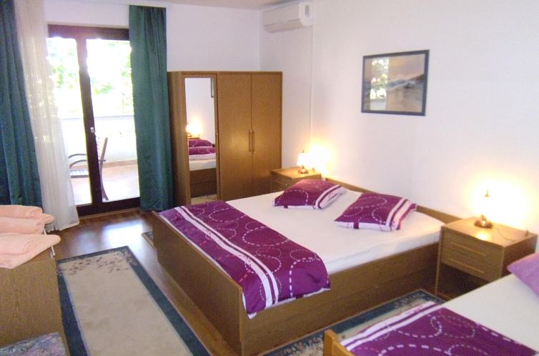 Appartement 2-Zimmer-Wohnung mit 1 Badezimmer und Terrasse