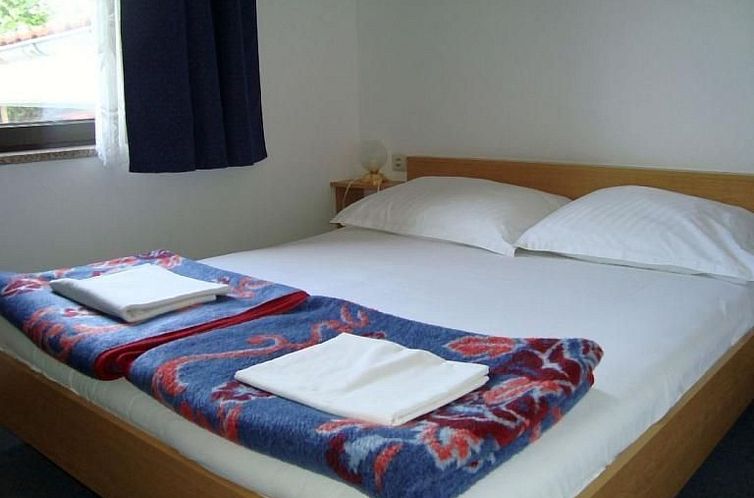 Appartement 2-Zimmer-Wohnung mit 1 Badezimmer und Terrasse
