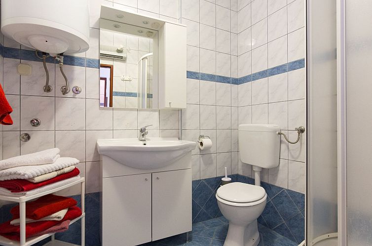 Appartement 2-Zimmer-Wohnung mit 1 Badezimmer und Terrasse