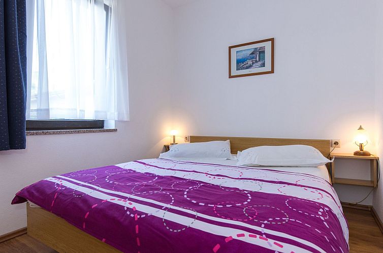 Appartement 2-Zimmer-Wohnung mit 1 Badezimmer und Terrasse